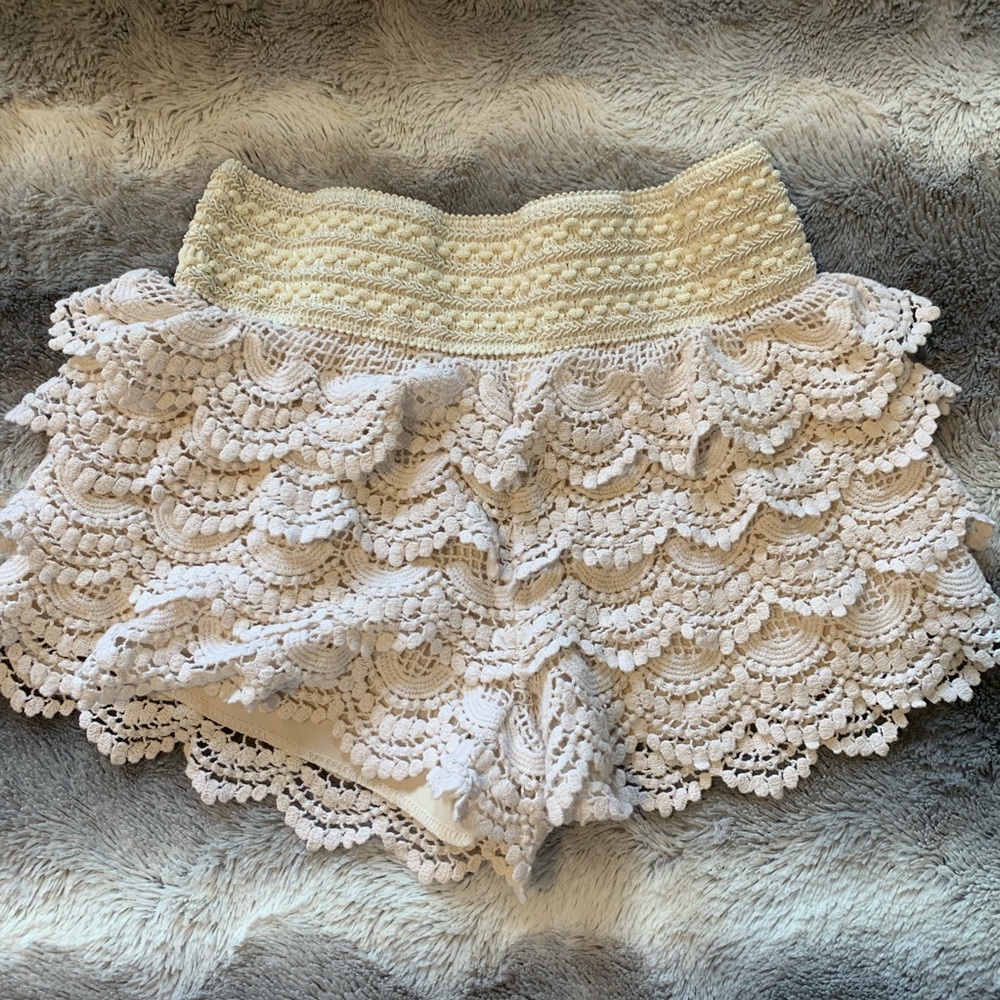 Lace Ivory Shorts